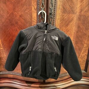 The North Face Black Full-Zip Fleece Jacket